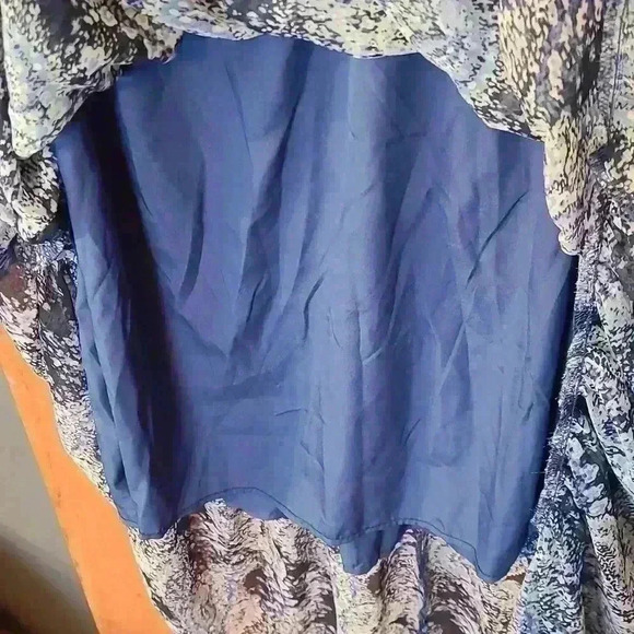 Printed Maxi Dress - Picture 7 of 7